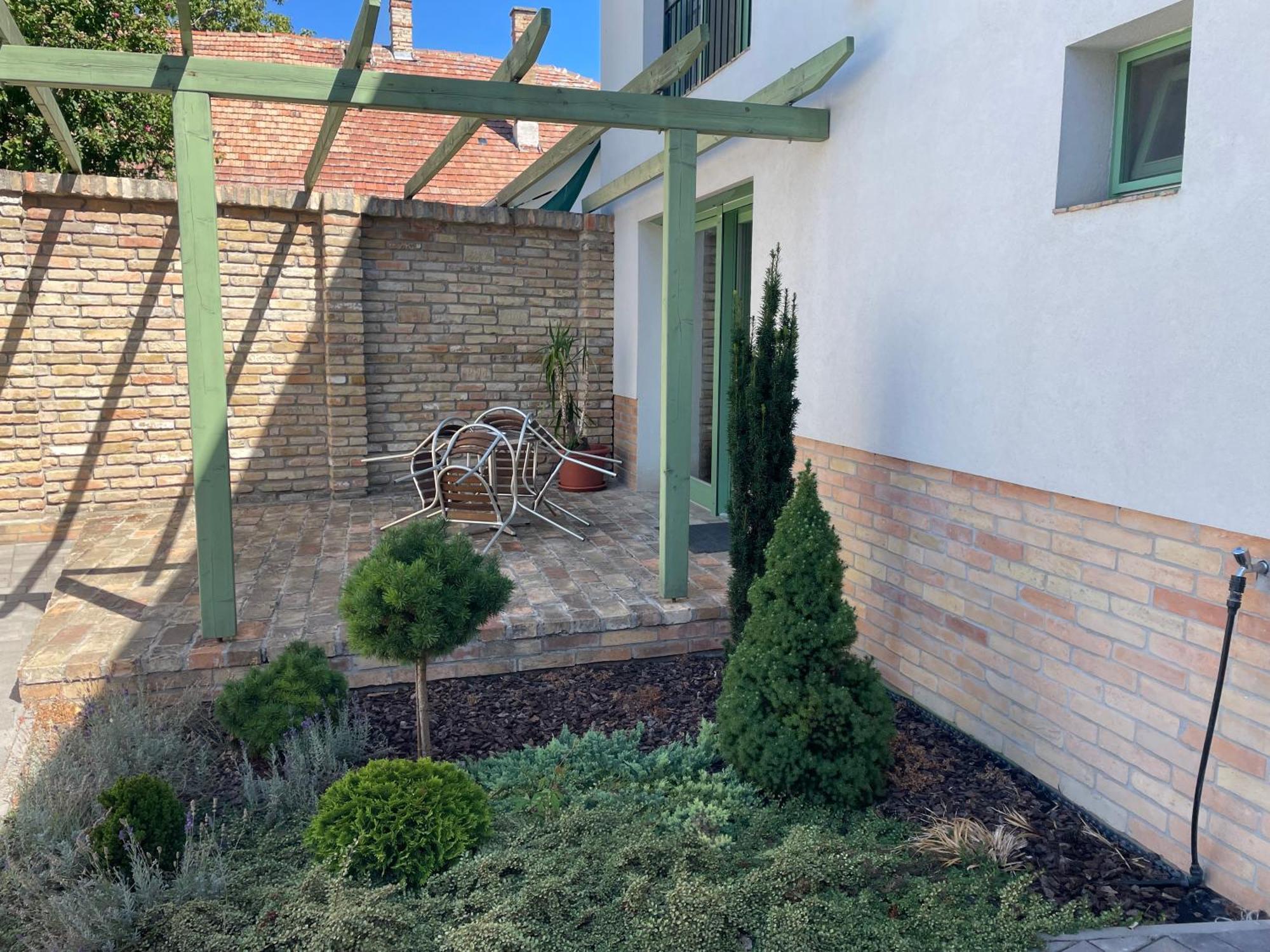 Jokai Apartman Dunafoldvar Exterior photo